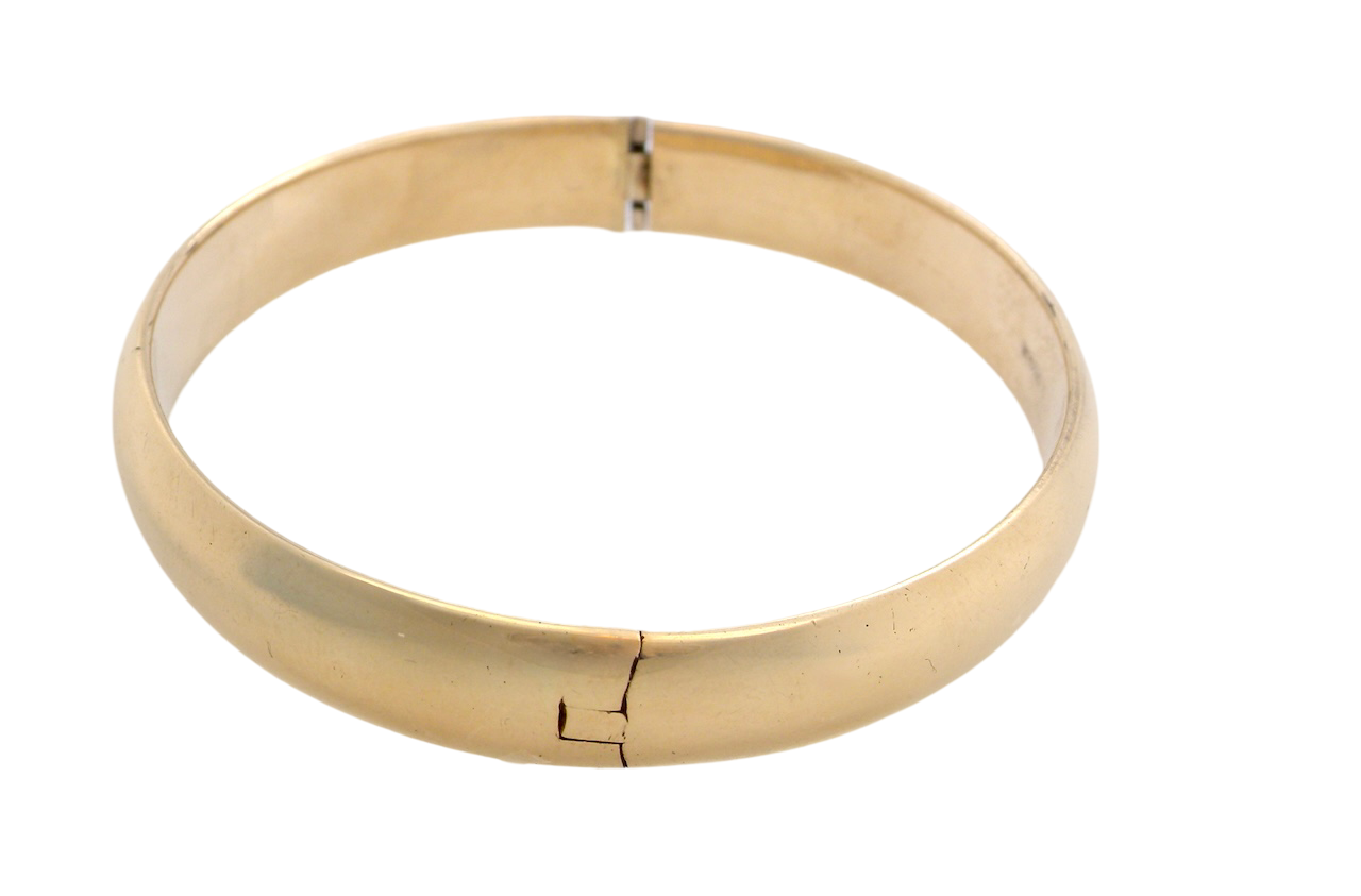 A plain gold bangle