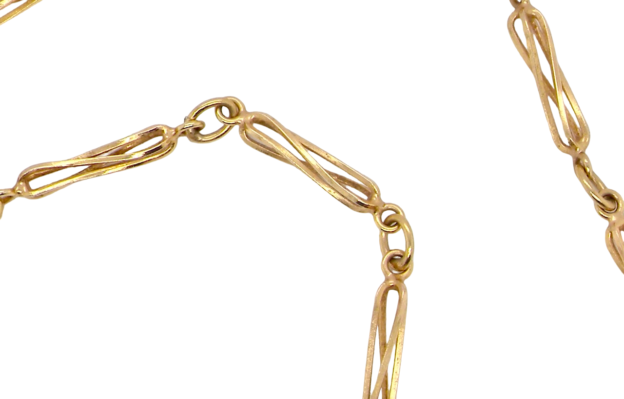 A pretty 9 carat gold neck chain. Each link is cage like design, with a slight twist 15x4mm close up