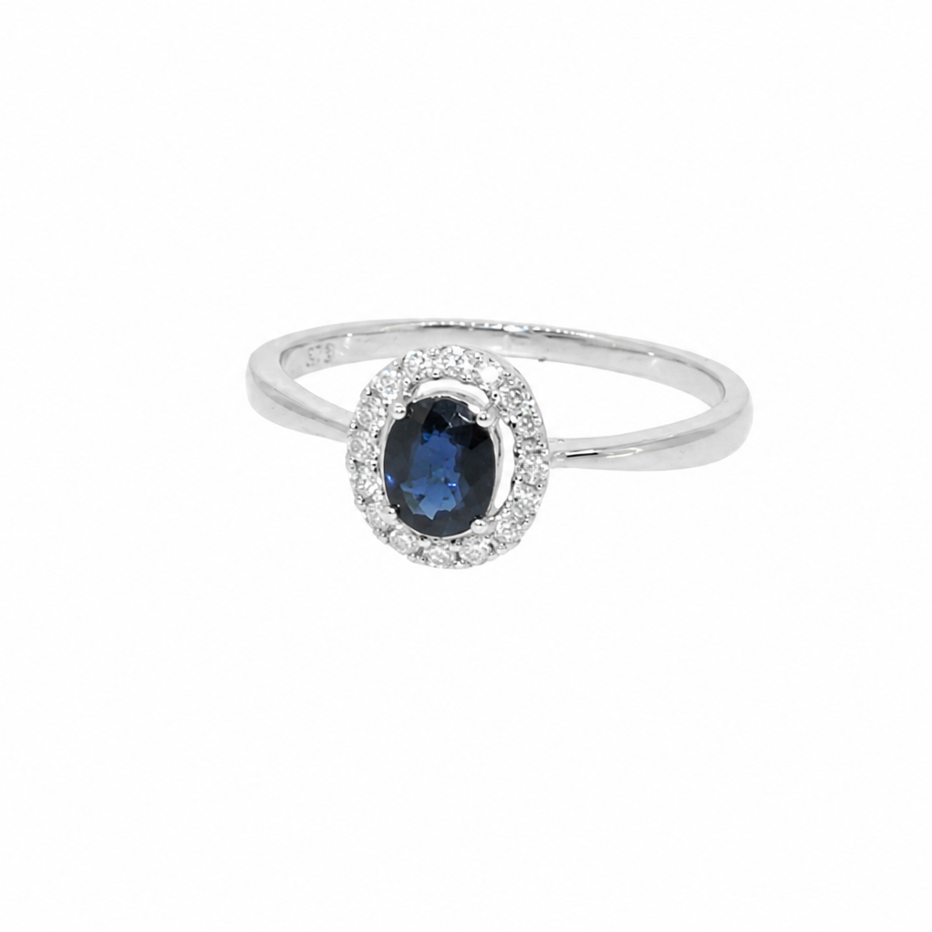 A sapphire and diamond cluster