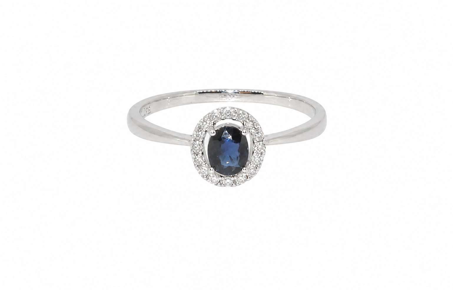 A sapphire & diamond cluster ring