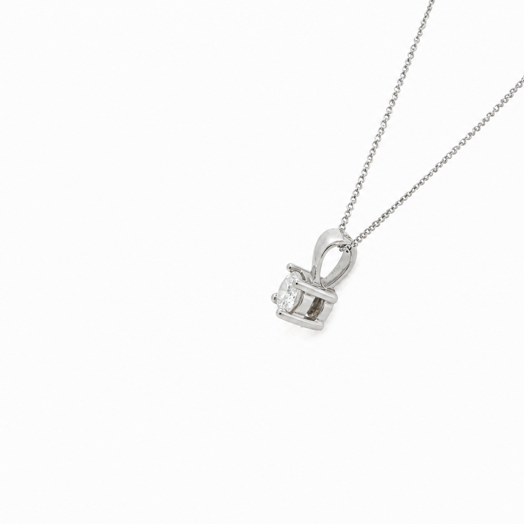 Side view of a diamond pendant