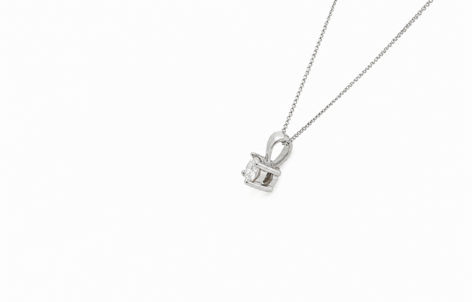 Side view of a diamond pendant
