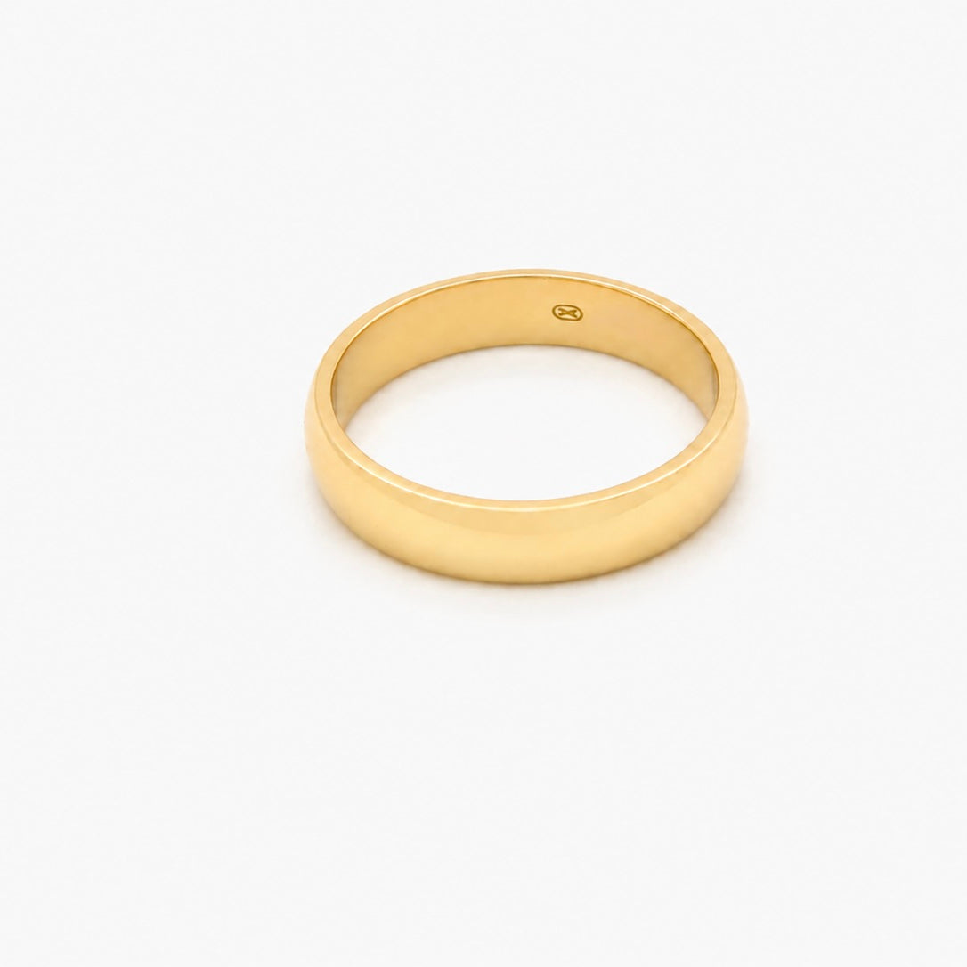 A traditional 18 carat gold wedding ring. D shape profile.
5.6grams