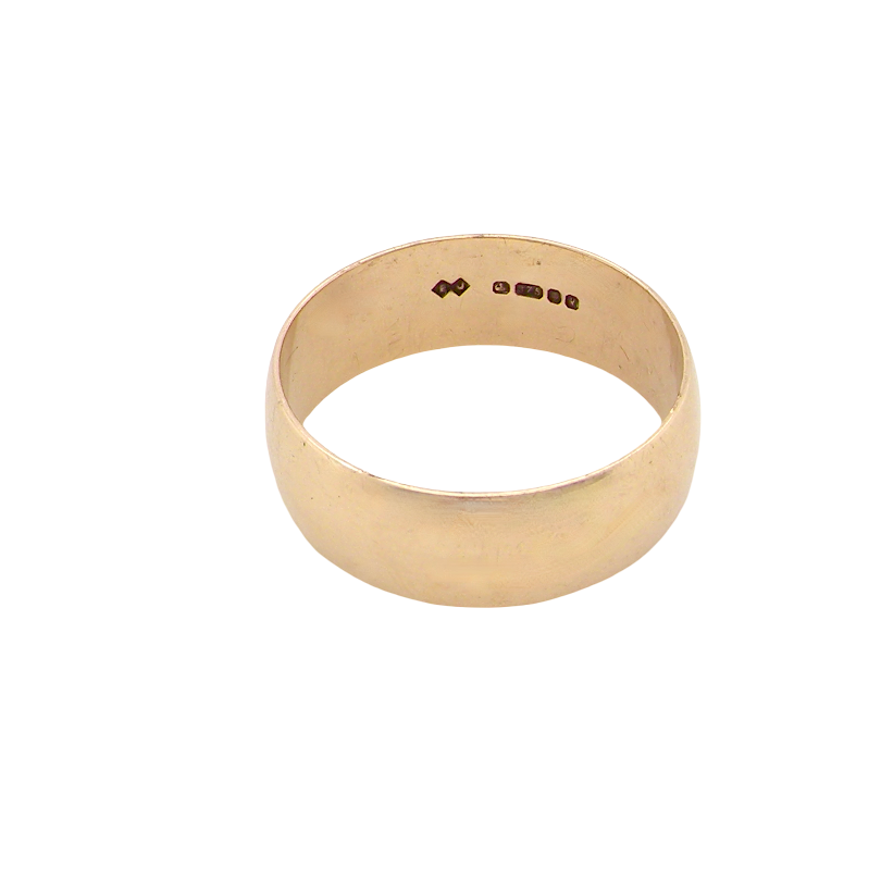 A traditional wedding ring. 9 carat gold and suitable as a ring for a man. Width 7.5mm, D shape profile.
