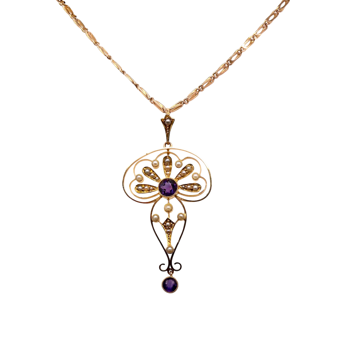 A truly beautiful Edwardian period. This elegant piece typifies the glamour of the period, set with pearls and amethysts.