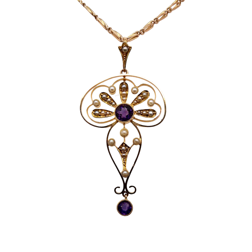 A truly beautiful Edwardian period. This elegant piece typifies the glamour of the period, with pearls and amethysts.