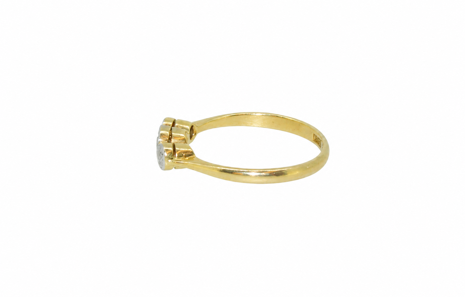 A vintage trilogy ring side view
