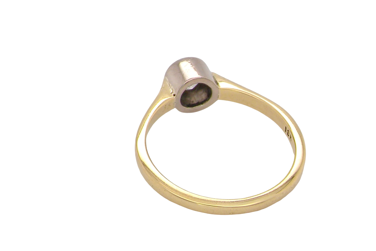 A vintage solitaire Diamond Ring