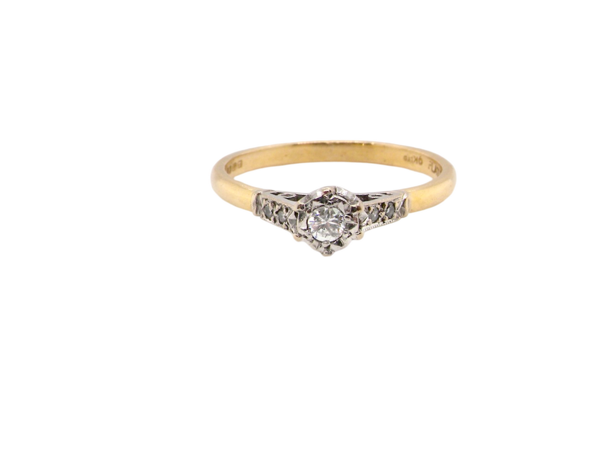 A fine vintage solitaire diamond ring main image 0