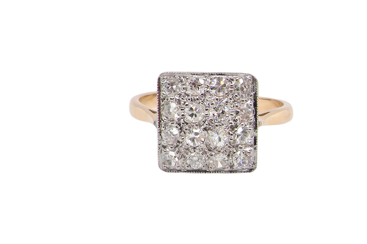 A vintage square cluster Diamond ring
