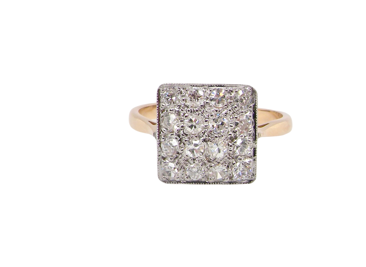 A vintage square cluster Diamond ring