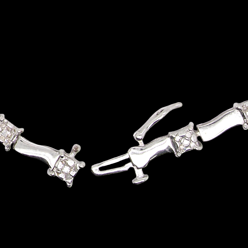 A white gold diamond bracelet