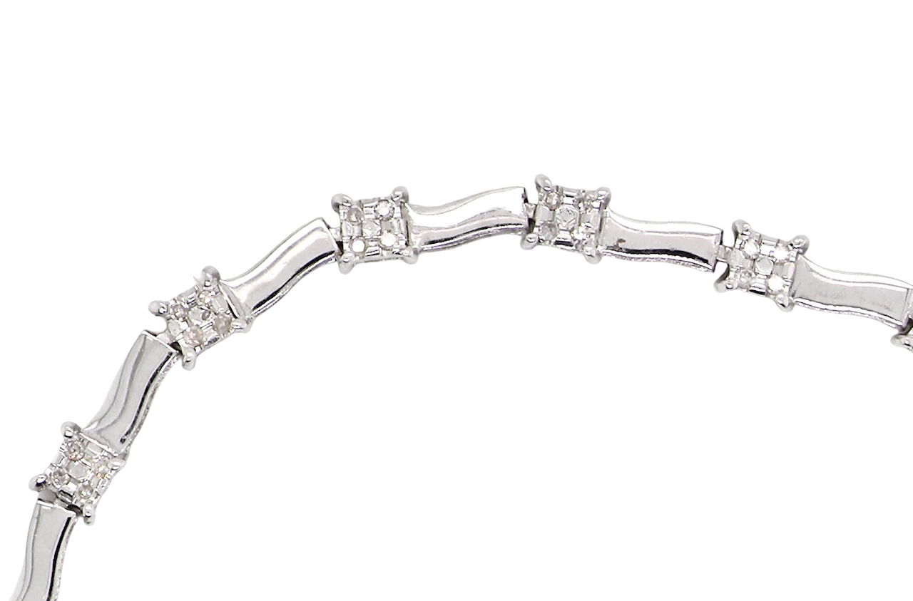A white gold diamond bracelet