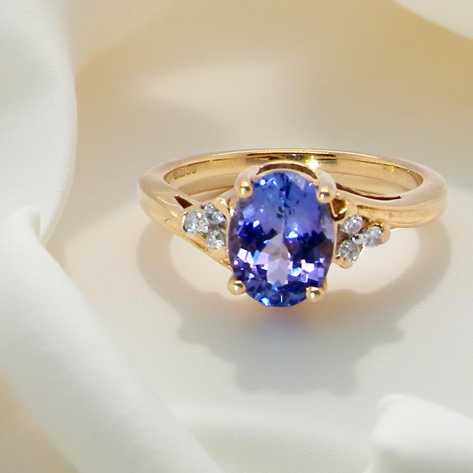 Tanzanite and Diamond Ring