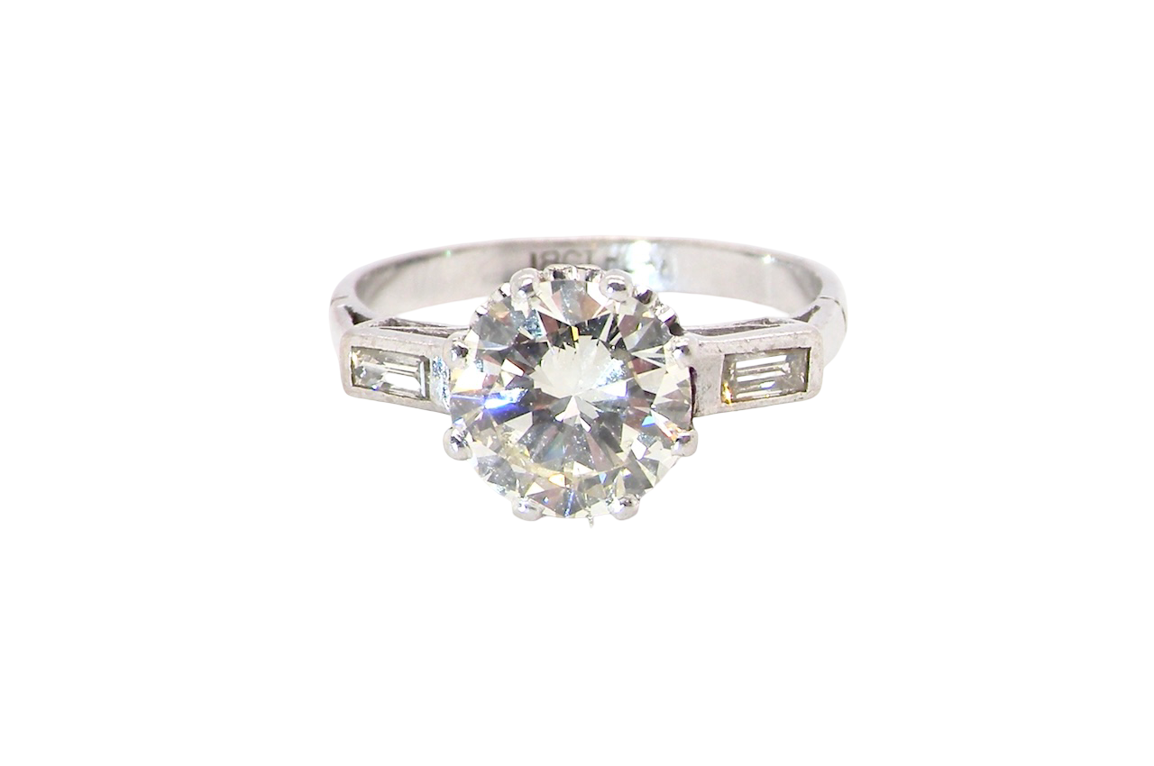 An Art Deco solitaire ring showcasing a 1.75 carat diamond