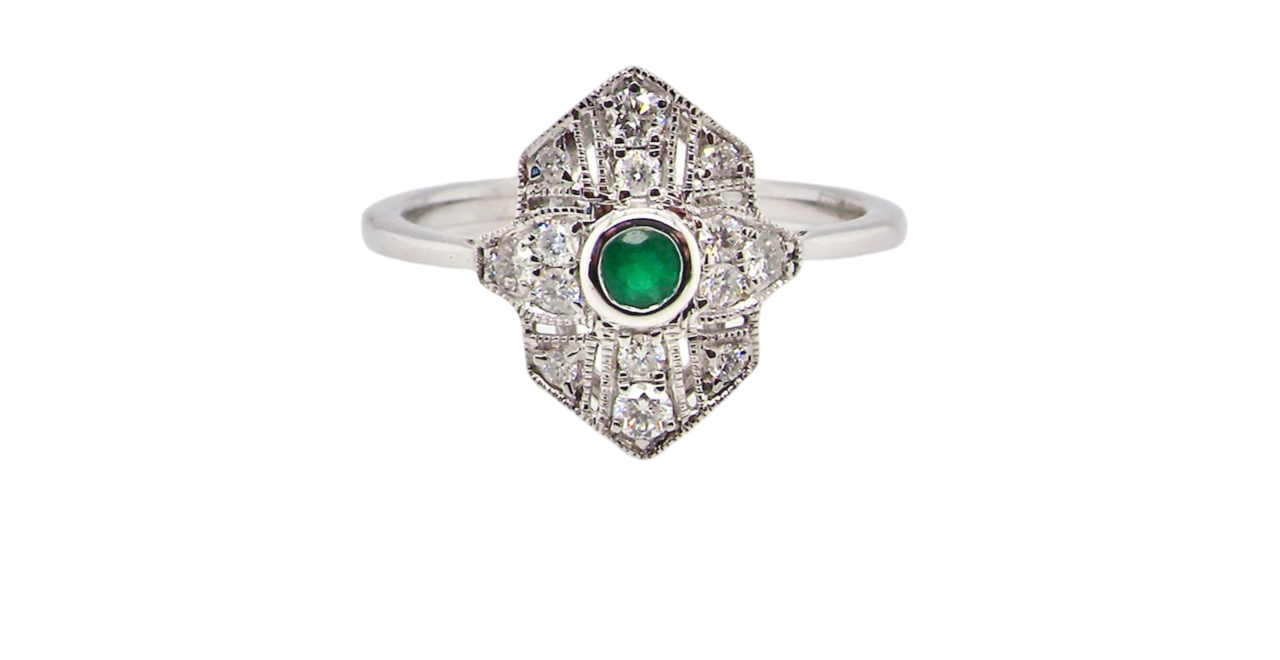 A NEW Emerald and Diamond cluster ring