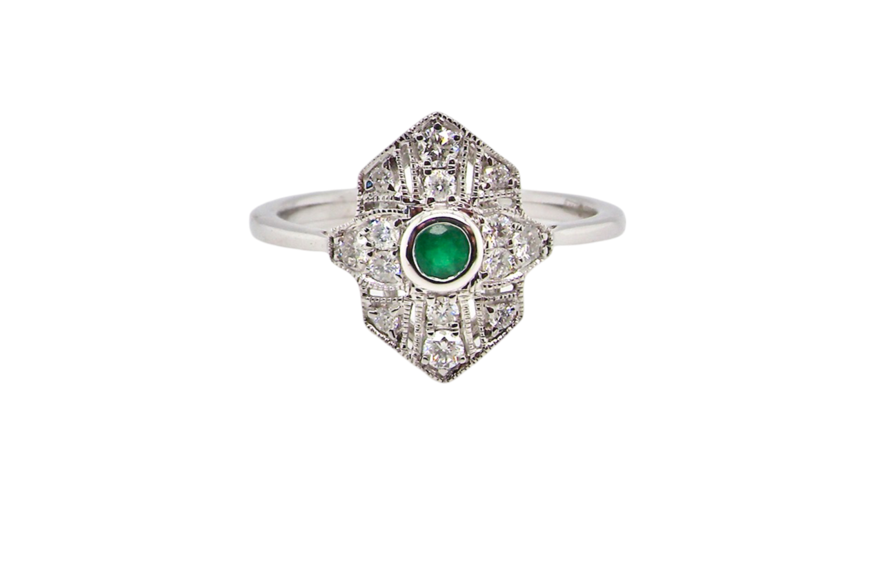 A NEW Emerald and Diamond cluster ring