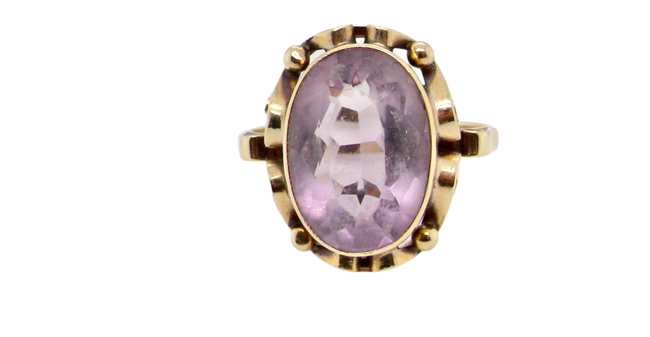 An amethyst dress ring