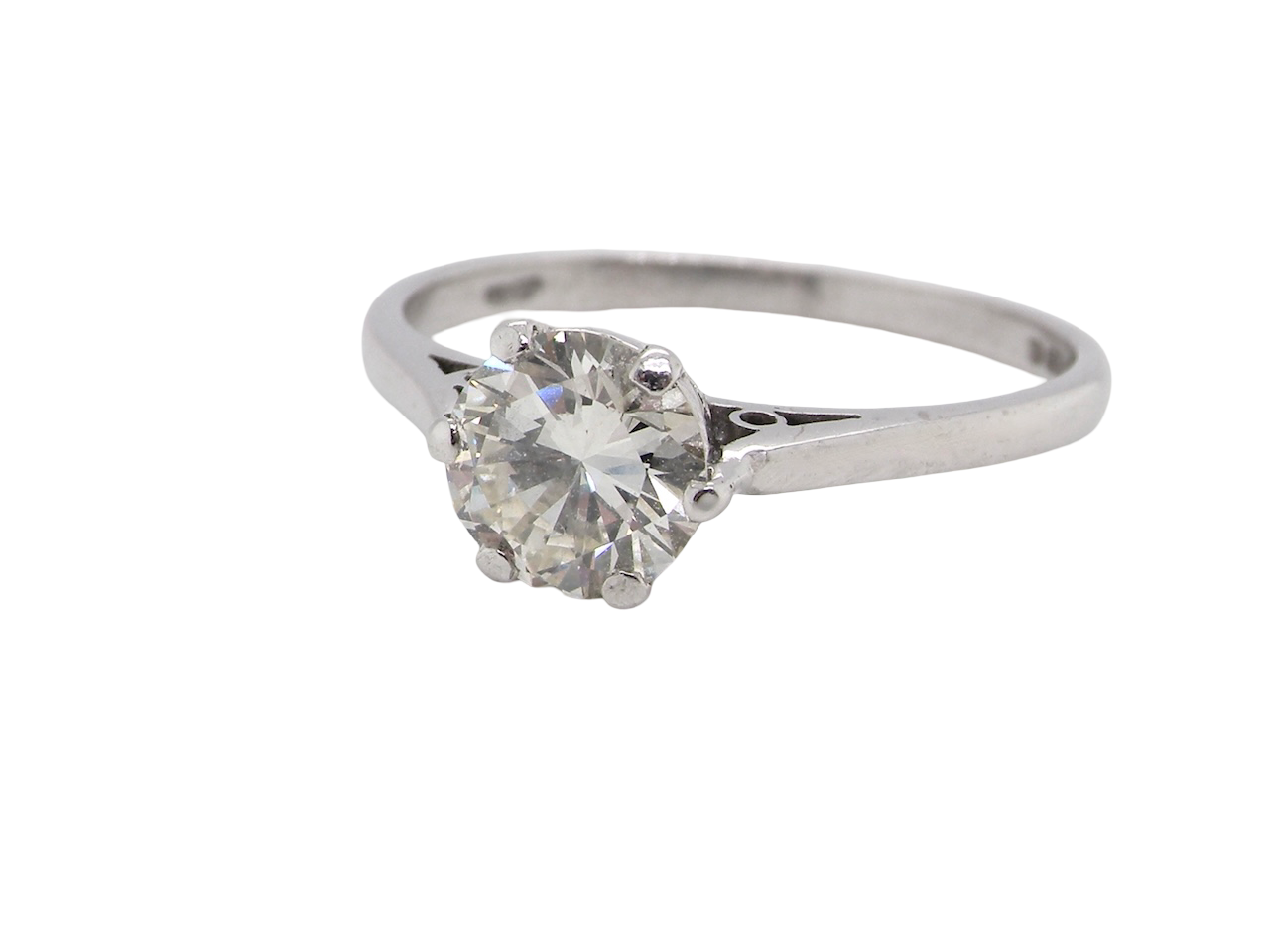 An elegant single-stone solitaire ring set with an exceptional brilliant-cut white diamond, estimated at approximately 0.91 cts