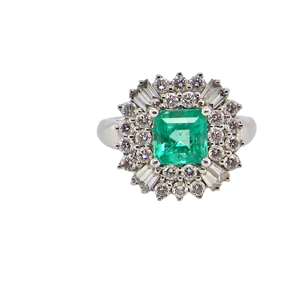 An exceptional Emerald and Diamond cluster ring