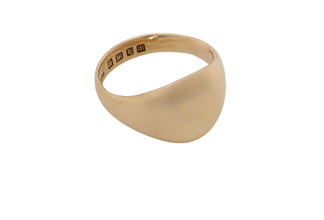 An exceptionally heavy Signet Ring