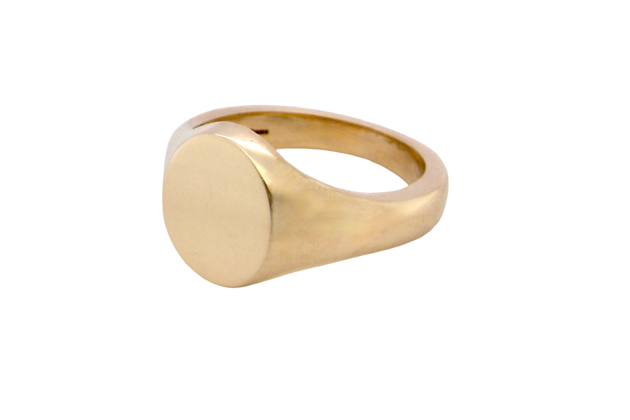 An extra heavy gentleman's Oxford signet ring. 