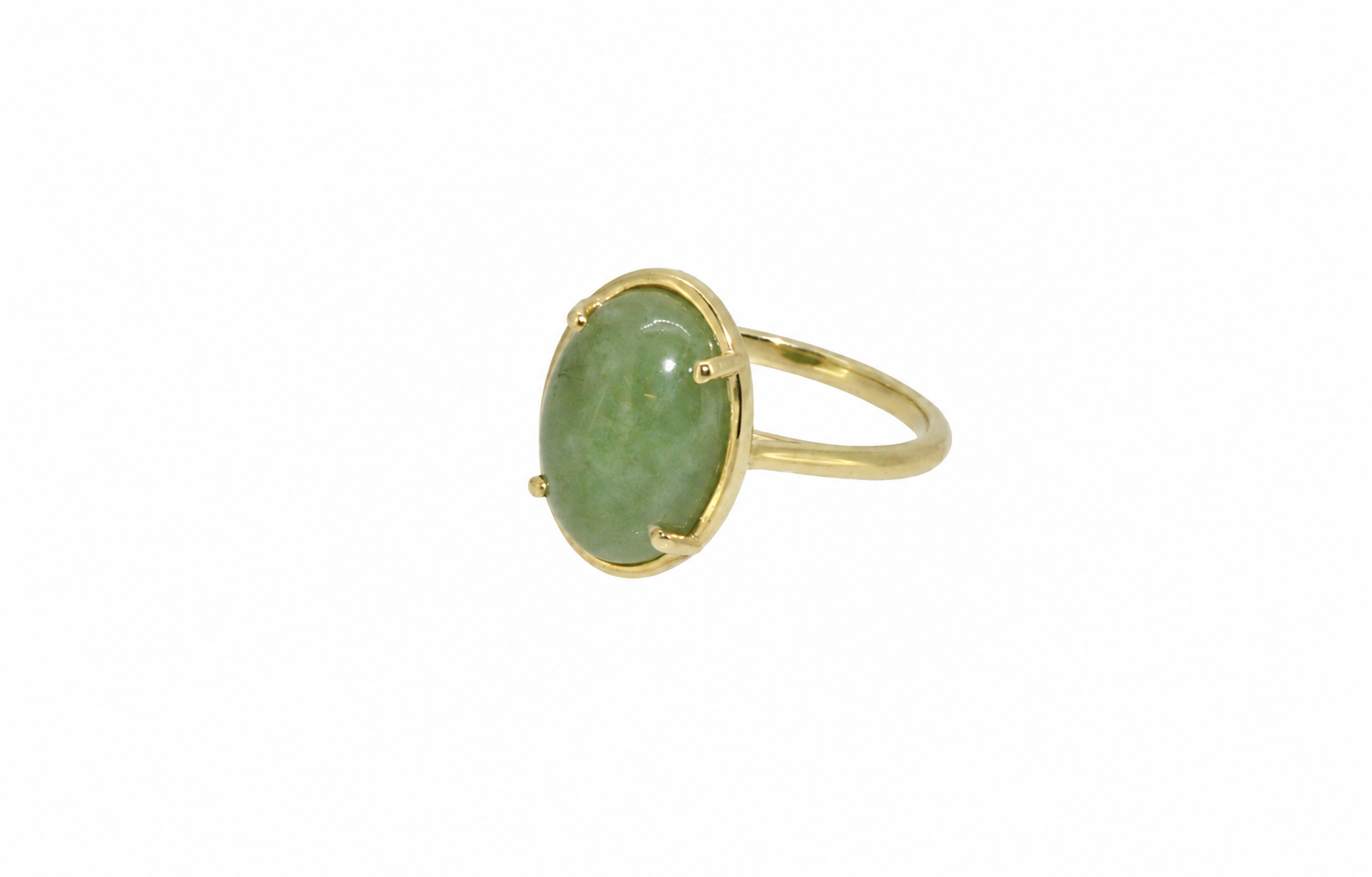 An oval jade nephrite ring four claws