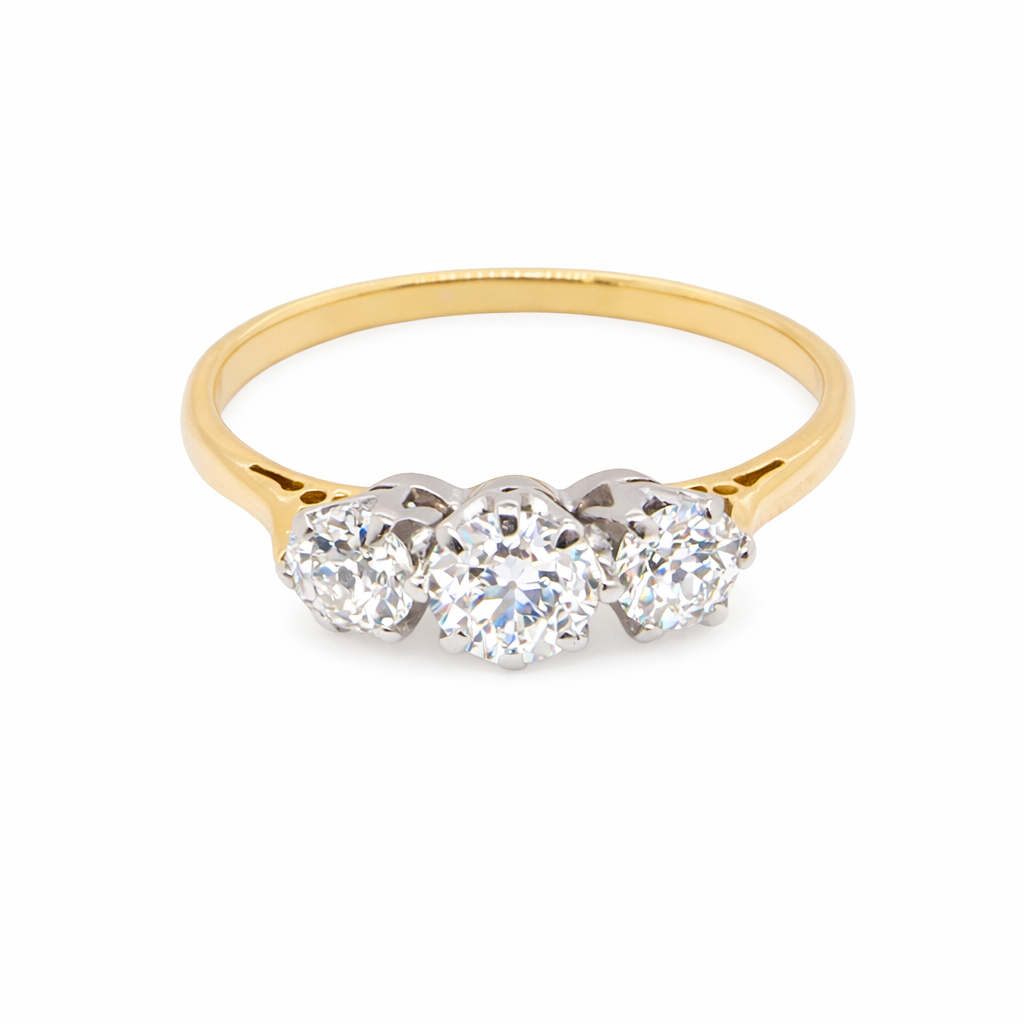 Band tests as 18 carat yellow gold. No hallmarks present as not required for the period, assumed here to be 1930-1940.