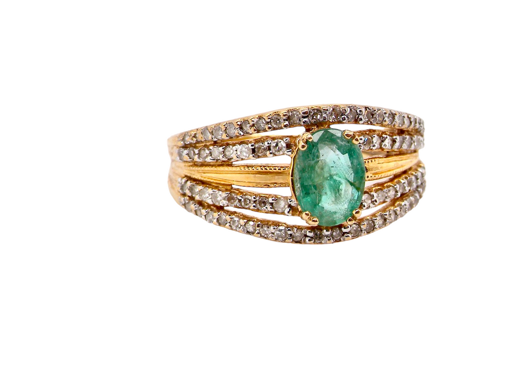 gold emerald and diamond ring