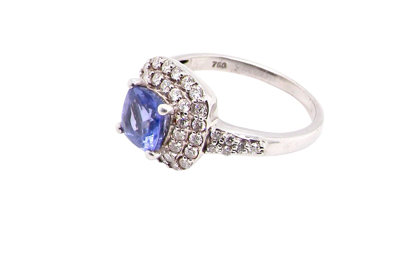 tanzanite and diamond ring