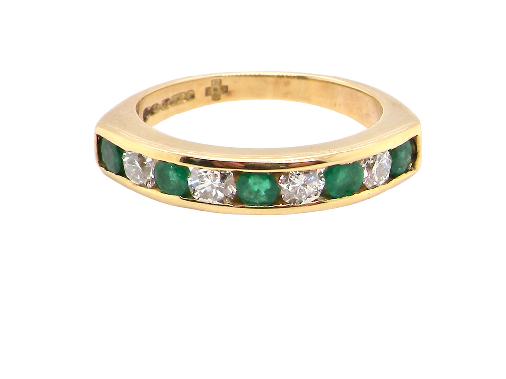 emerald and diamond eternity ring