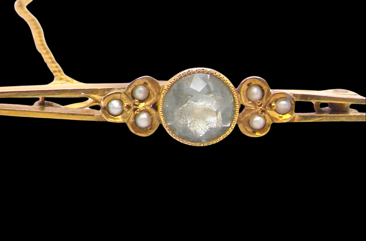 aquamarine bar brooch