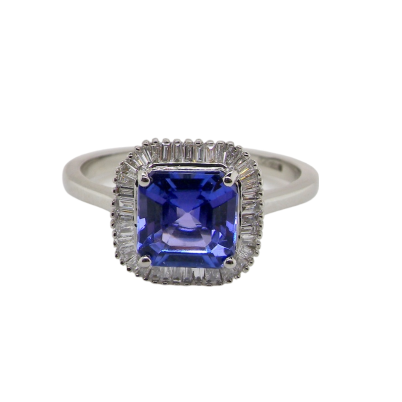 Tanzanite and Diamond ring