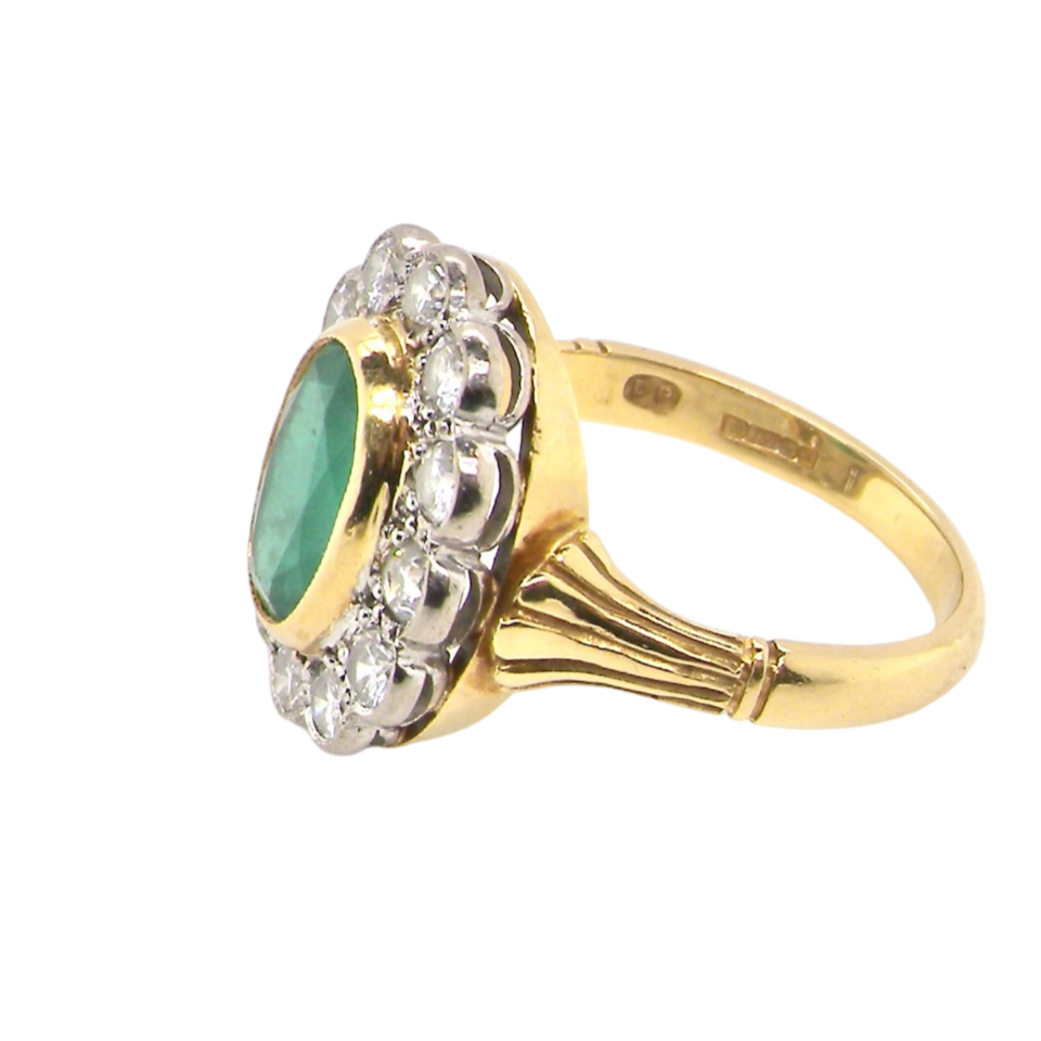 side view Emerald and Diamond Ring