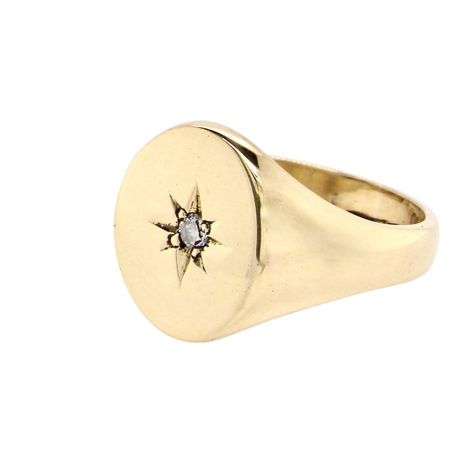 A man's 18 carat gold signet ring