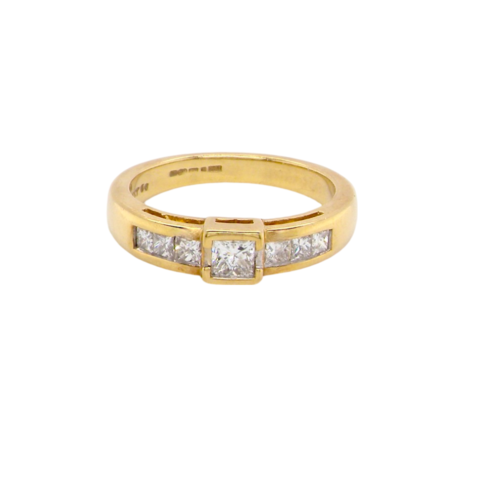 A modern Diamond Ring