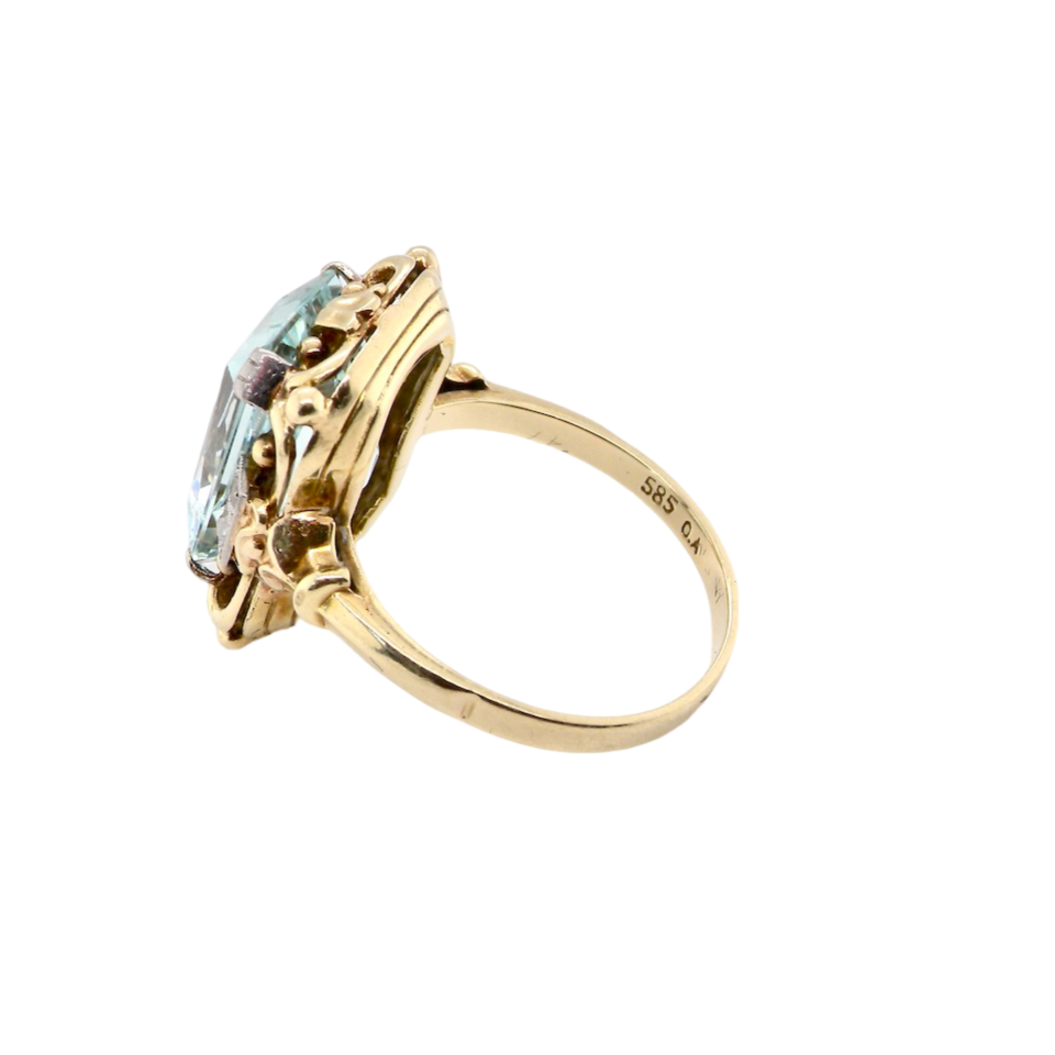 An aquamarine and diamond dress ring rear view