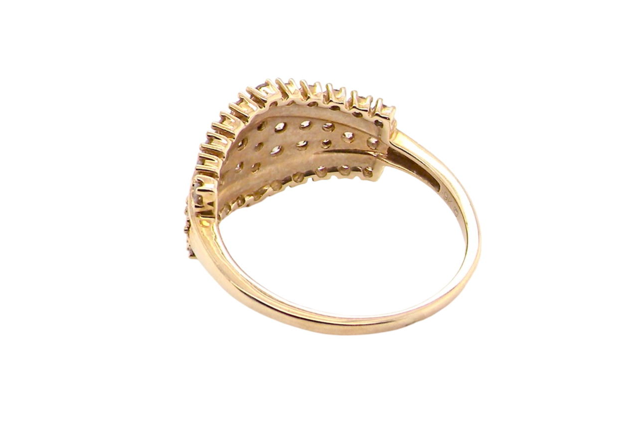 A multi cluster diamond ring rear view