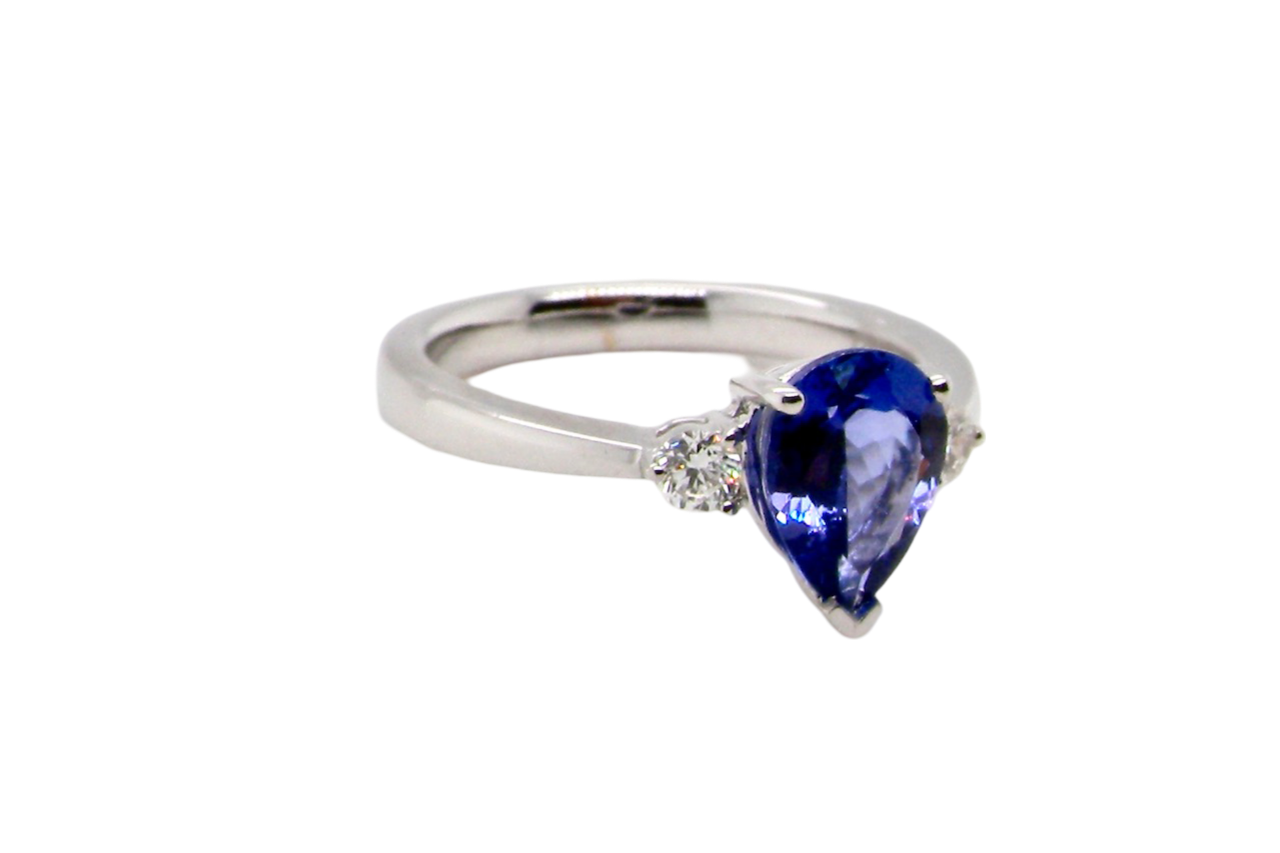 Tanzanite and Diamond Ring