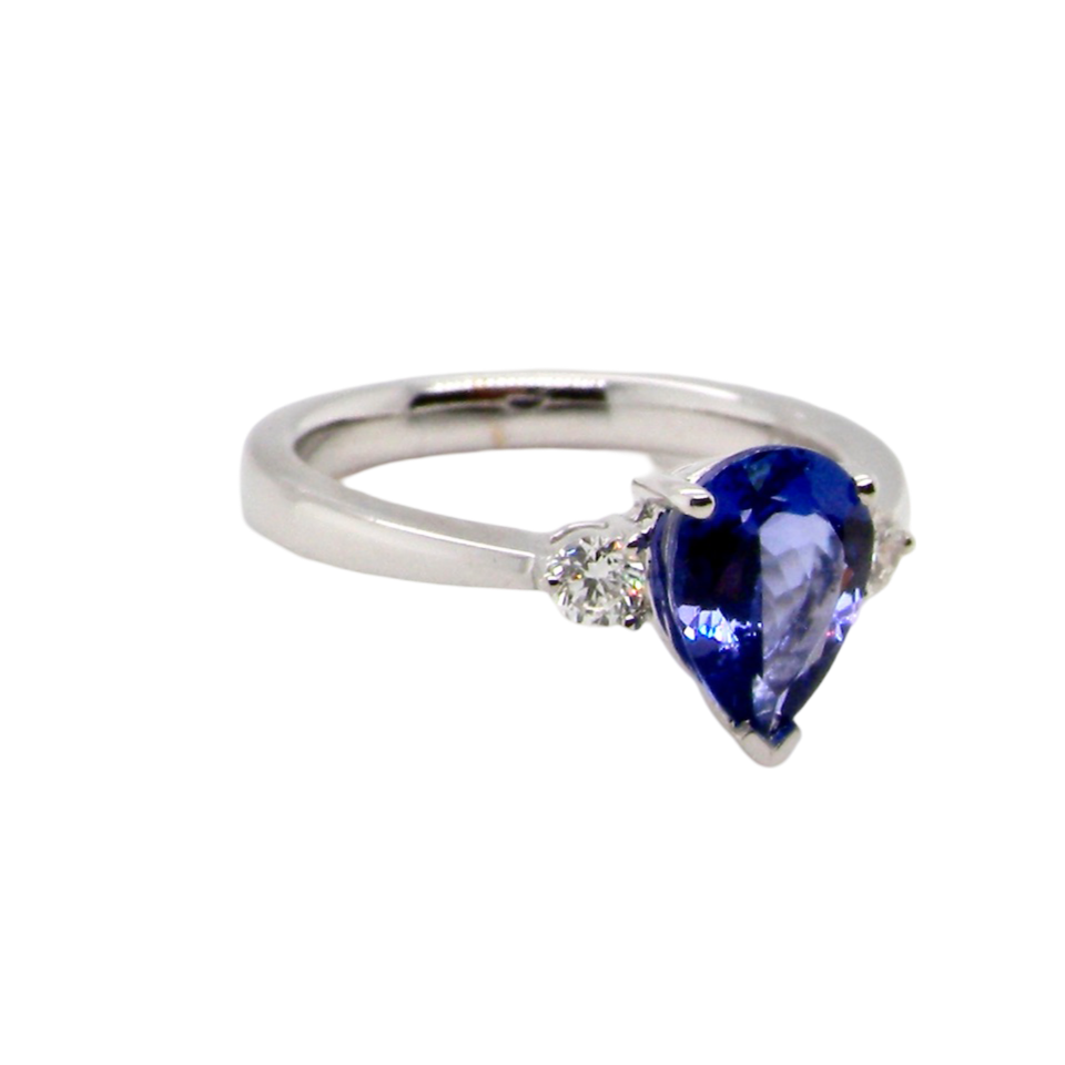 Tanzanite and Diamond Ring