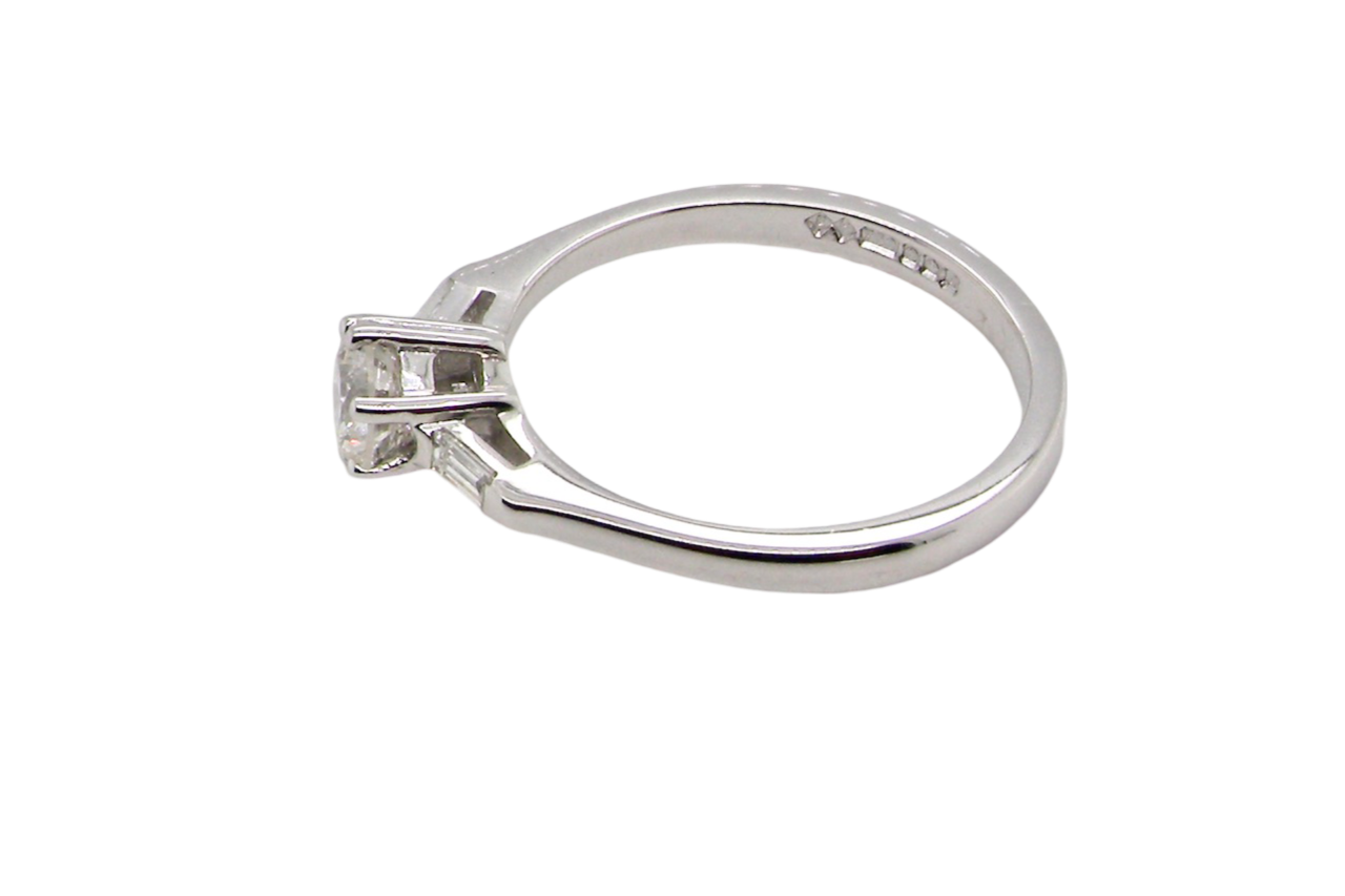 A fine Diamond Solitaire Ring side view