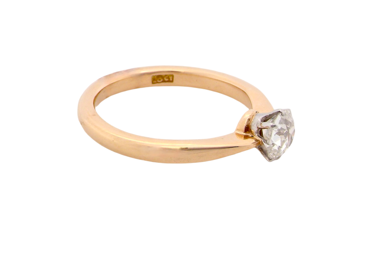 A solitaire Diamond Ring side view