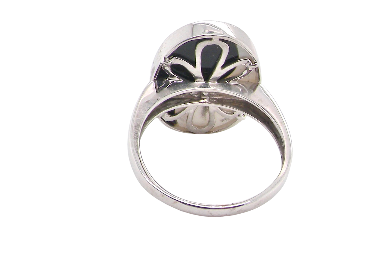 Vintage dress ring