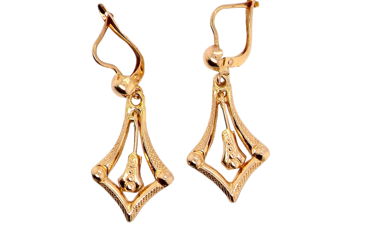 drop earrings