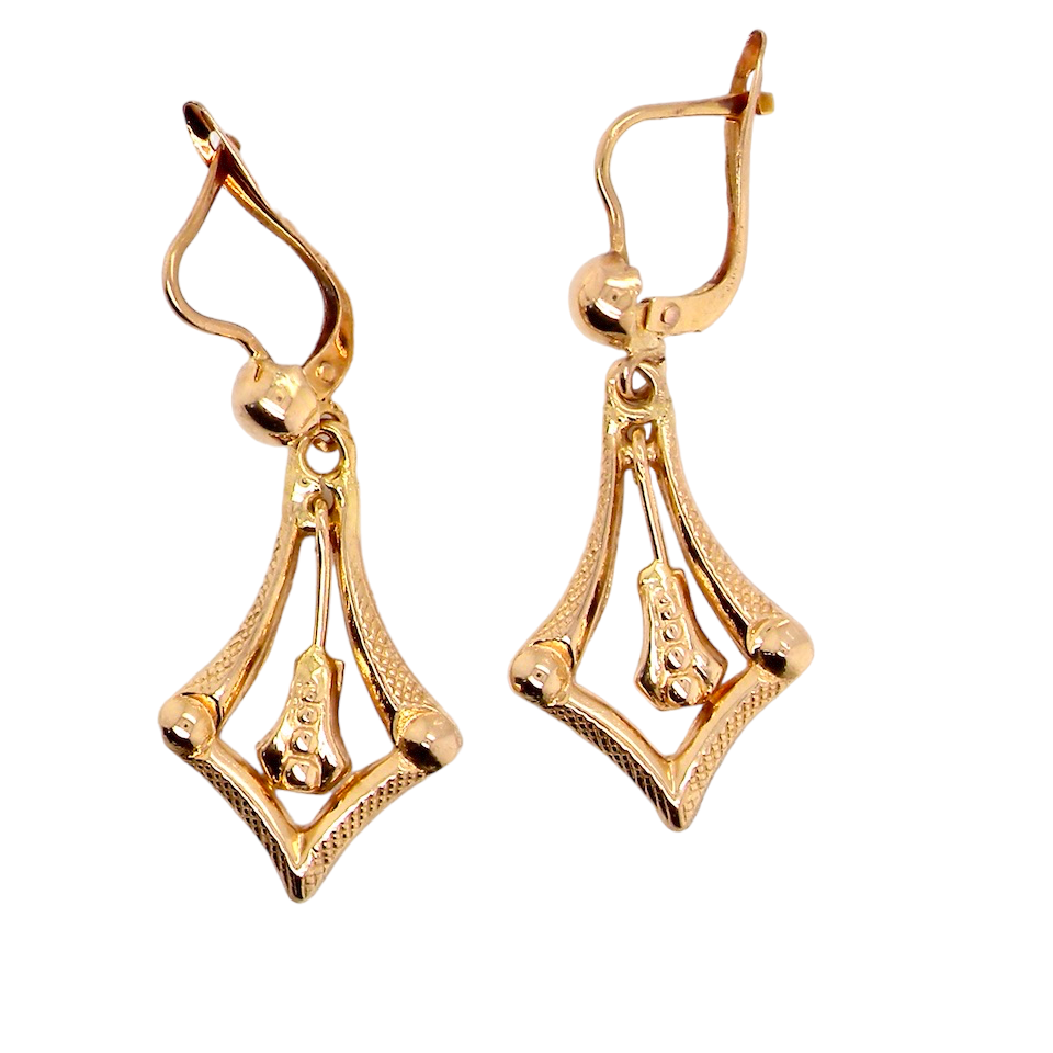drop earrings