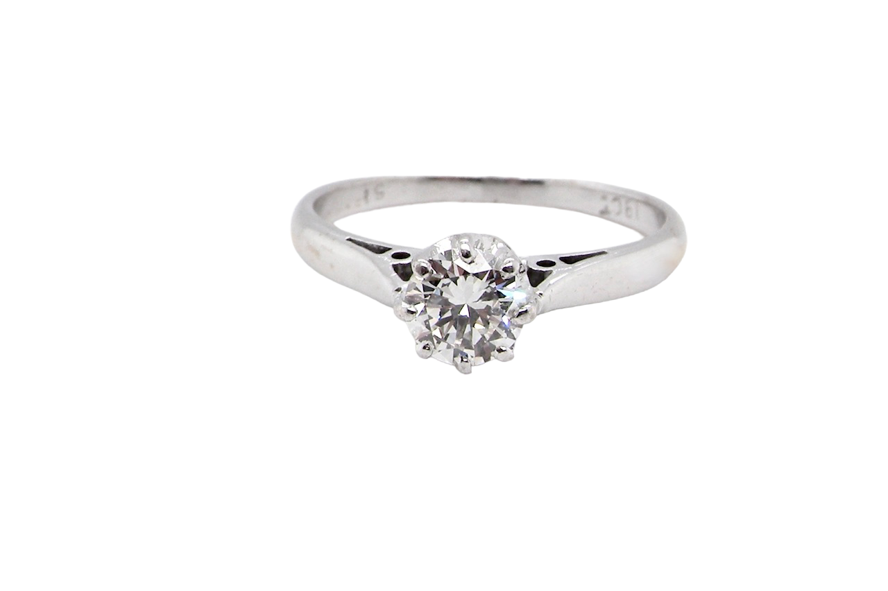 solitaire diamond ring