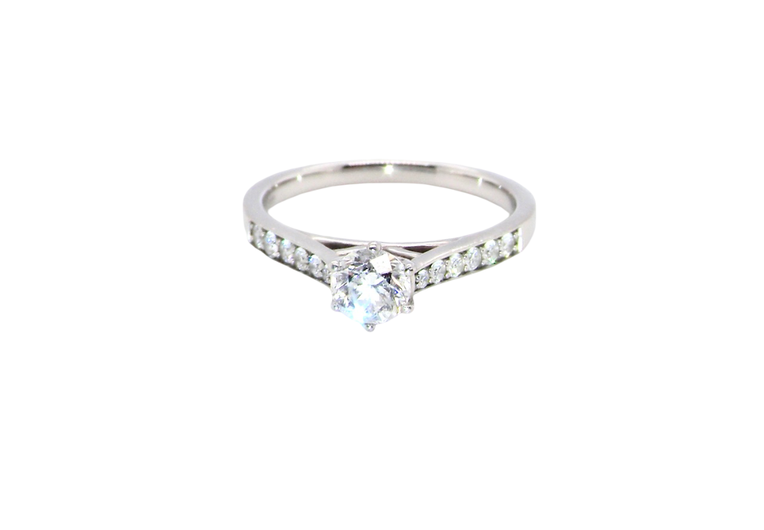 beautiful platinum solitaire ring featuring a brilliant-cut white diamond, claw set, measuring 4.8mm and weighing approximately 0.65ct. Diamond graded I colour, SI1 clarity,