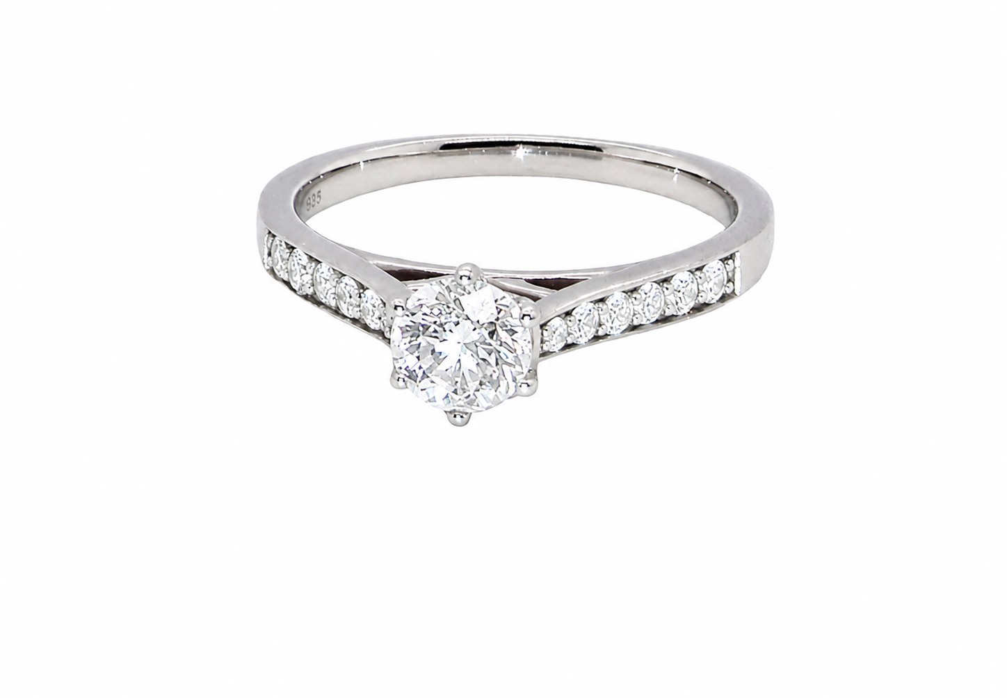 beautiful platinum solitaire ring featuring a brilliant-cut white diamond, claw set, measuring 4.8mm and weighing approximately 0.65ct. Diamond graded I colour, SI1 clarity, with an 88-facet cut.
