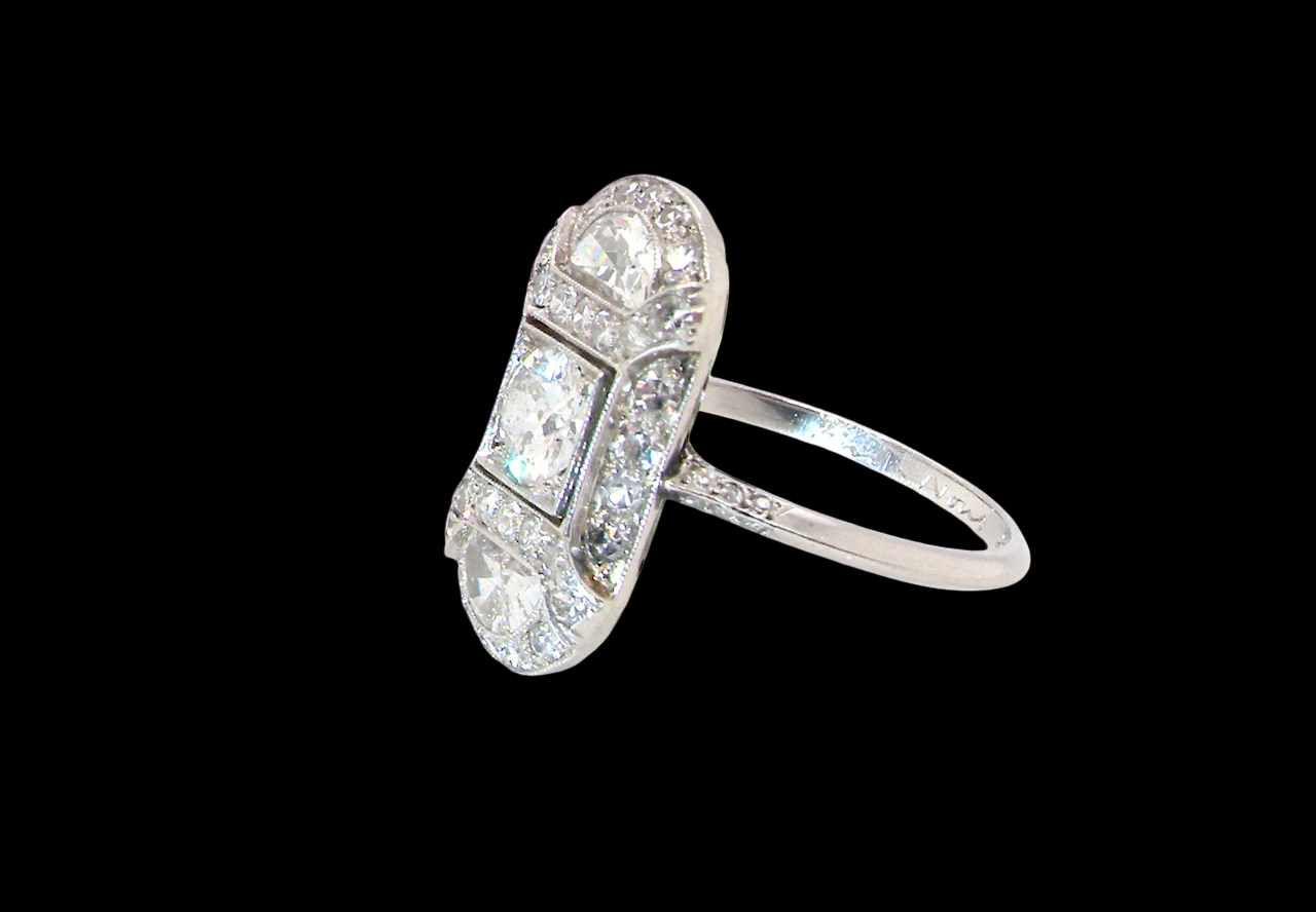 beautifully crafted Art Deco plaque-style diamond ring, side