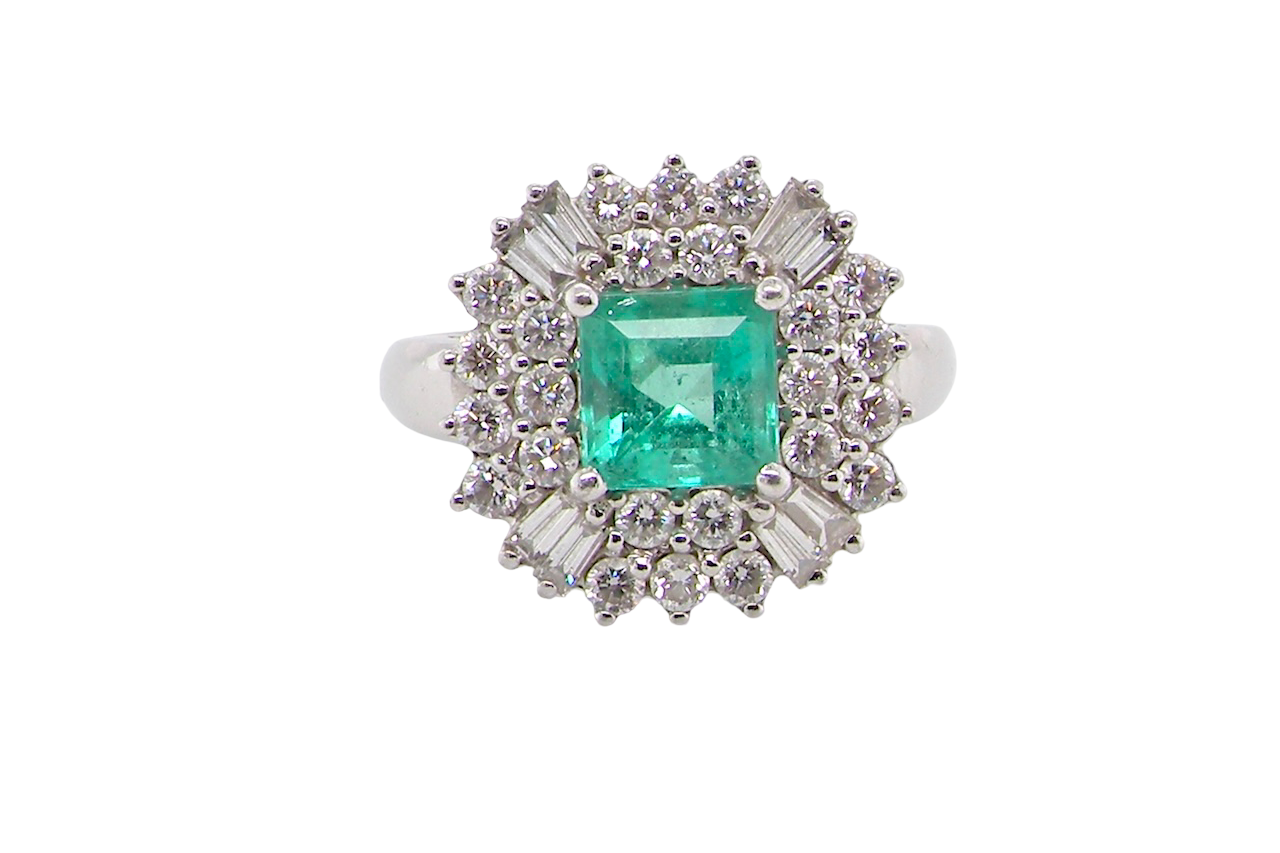 An exceptional Emerald and Diamond cluster ring
